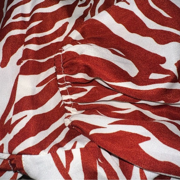 Misguided Women’s Animal Print Mini Dress Long Sleeve
Rust Size 18 - Picture 8 of 10